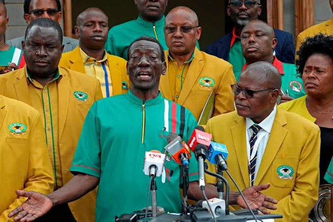 Teachers' unions oppose plan to make County Commissioners chair local education boards