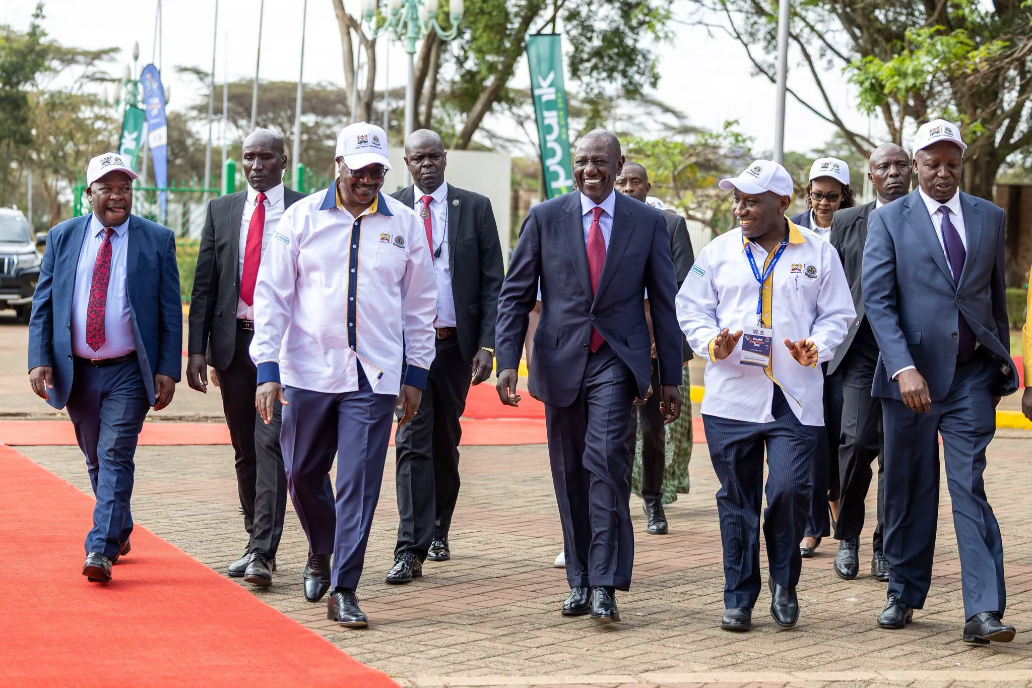20,000 contract teachers to get permanent terms, says Ruto